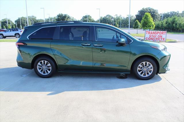 2022 toyota sienna xle