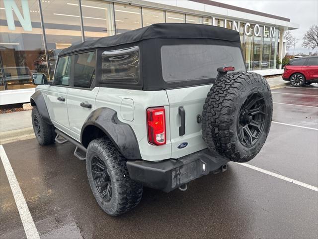 2021 ford bronco base
