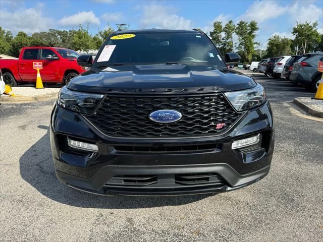 2022 ford explorer st