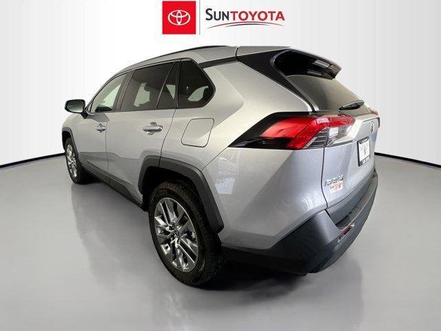 2023 toyota rav4 xle premium