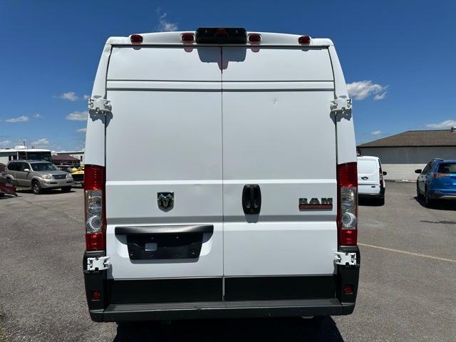 2022 ram promaster 2500 high roof