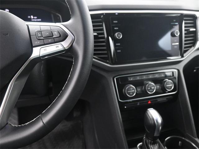 2022 volkswagen atlas cross sport 2.0t se w/technology