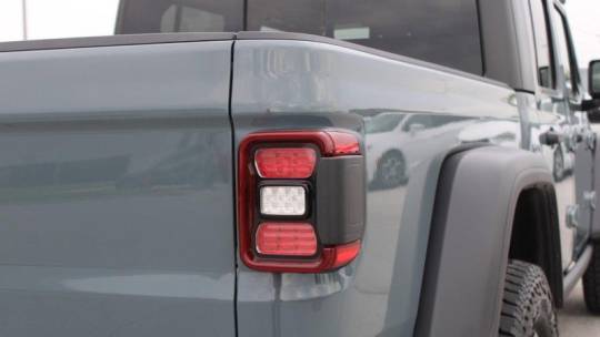 2024 Jeep Gladiator