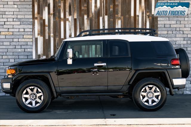2014 toyota fj cruiser base