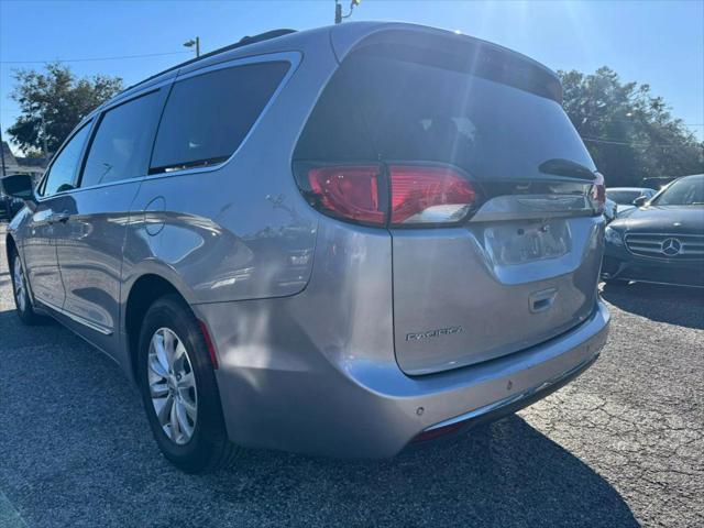 2017 chrysler pacifica touring-l