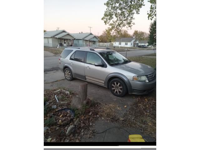 2008 ford taurus x sel