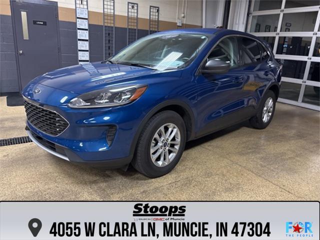 2022 ford escape se