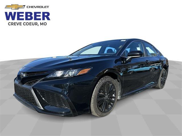 2021 toyota camry se