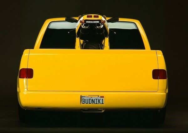 the budnik wheels truck and matching ducati 916