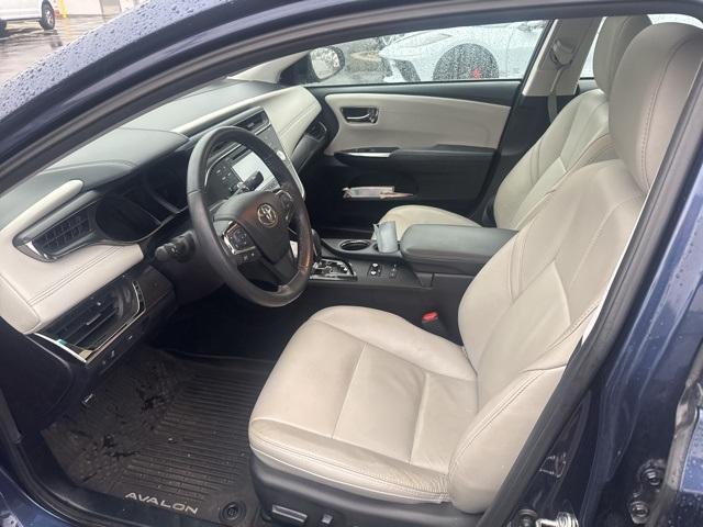 2017 toyota avalon xle plus