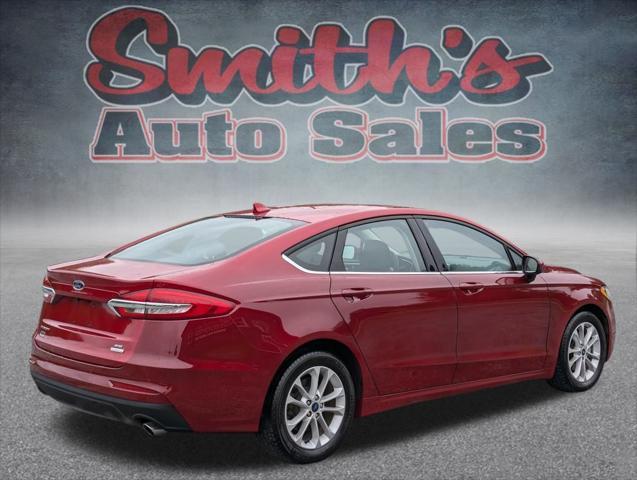 2020 ford fusion se