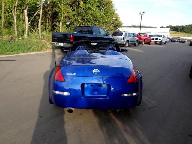 2005 nissan 350z in shakopee, minnesota