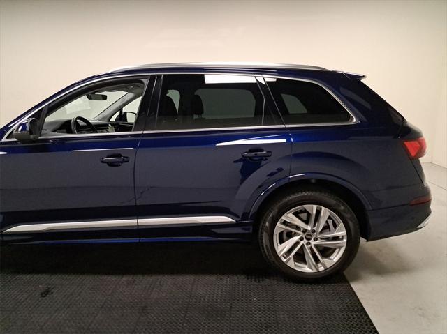 2022 audi q7 55 premium plus