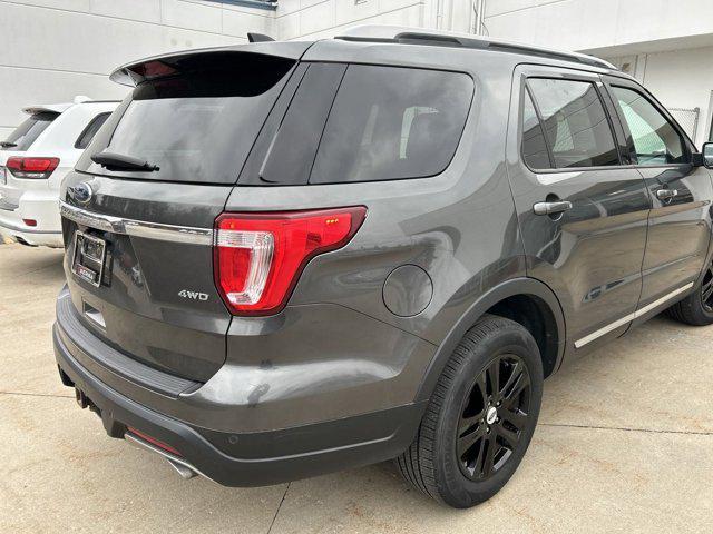 2018 ford explorer xlt