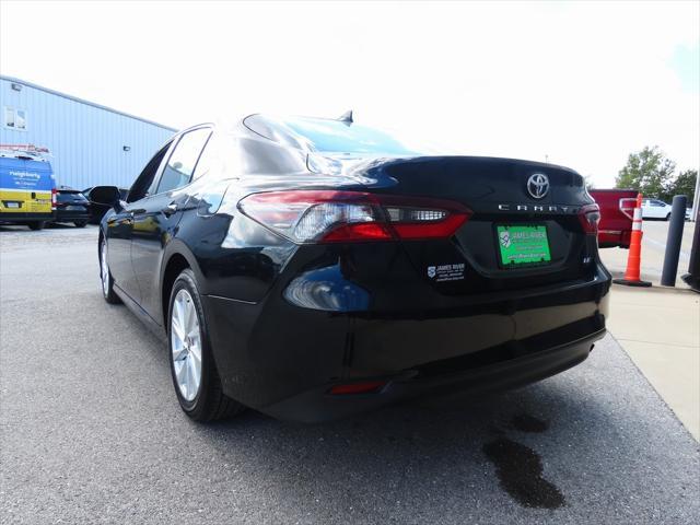 2023 toyota camry le