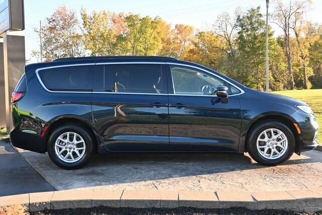 2022 chrysler pacifica touring l