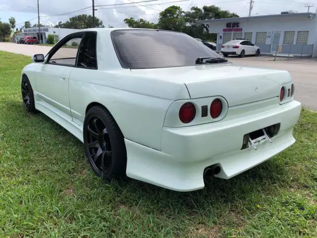 nissan skyline gtst