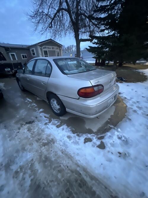 1999 chevy malibu pros: low mileage 2.4l 70k miles engine! done at gm dealership d