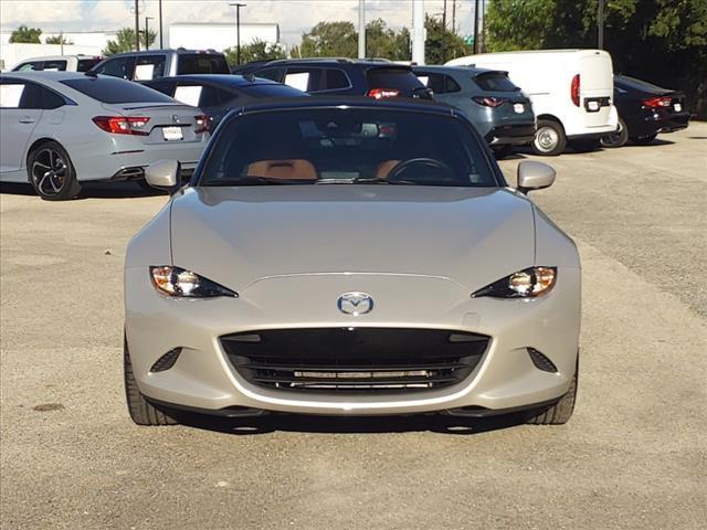 2022 mazda mx-5 miata grand touring