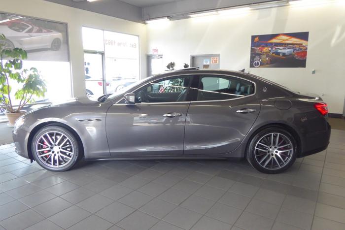 used 2016 maserati ghibli s q4 bellevue, wa 98004 for sale in beaux arts, washington