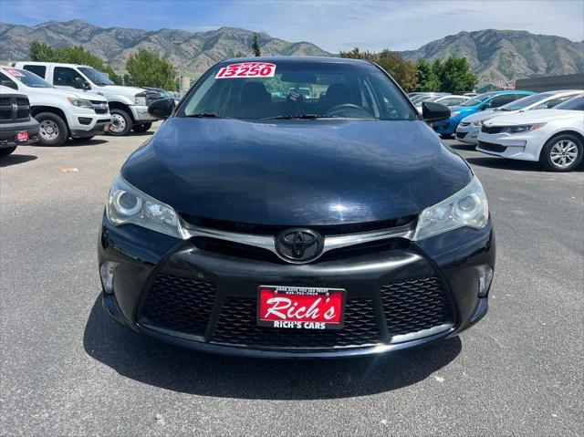 2016 toyota camry se