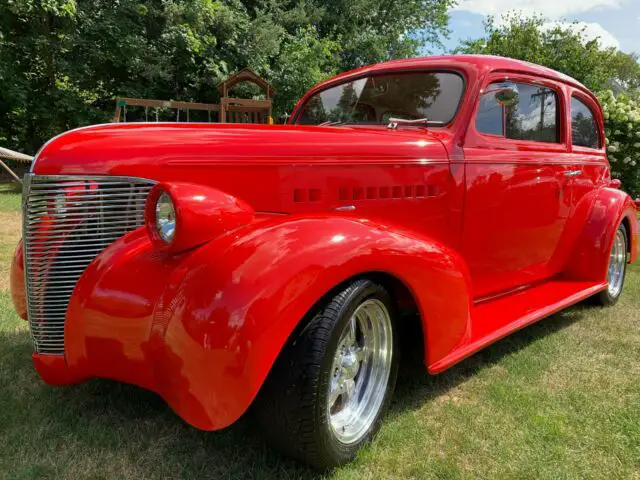 1939 chevy master deluxe frame off restoration ! 350 crate/700r4 tranny