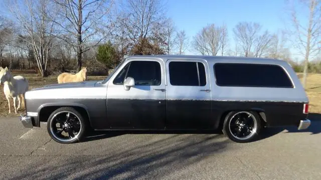 1990 gmc/chevrolet suburban sierra classic / custom paint / belltech lowered