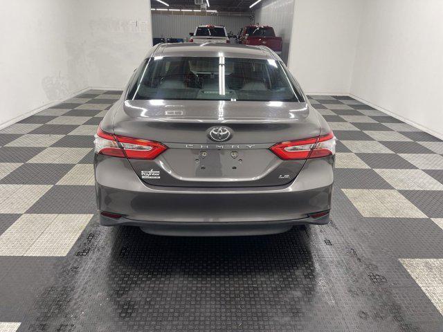 2018 toyota camry le