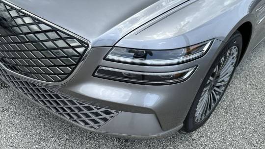 2023 Genesis G80