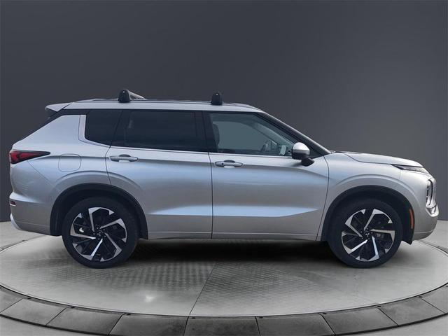 2024 mitsubishi outlander sel