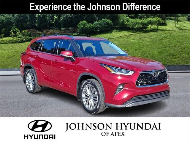 2022 toyota highlander platinum