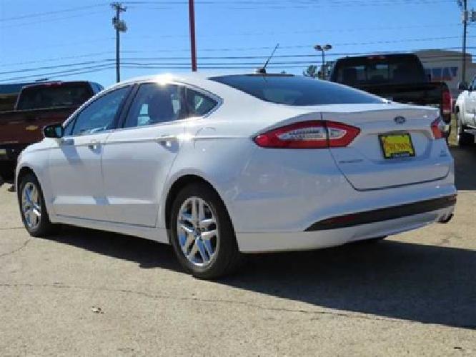 2014 ford fusion white, 39k miles in tyler, tx