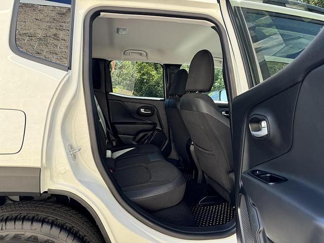 2023 jeep renegade altitude