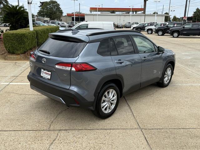 2024 toyota corolla cross le