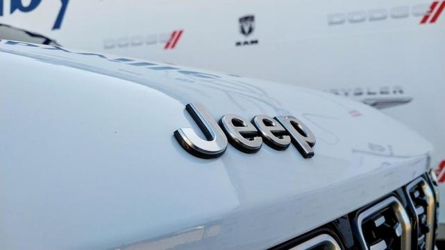 2023 jeep grand cherokee l summit