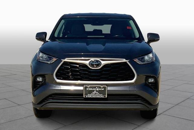 2020 toyota highlander le