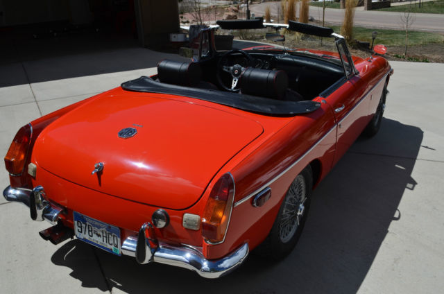 1970 mgb - no rust ever - 3rd owner - colorado