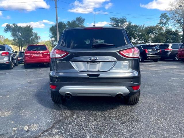 2015 ford escape se