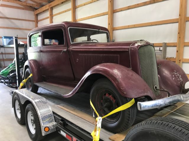 1933 plymouth 2 door sedan