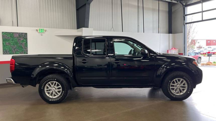 2016 nissan frontier sv