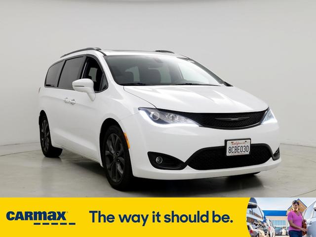 2018 chrysler pacifica limited