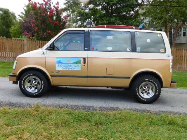 1989 custom chevy astro cl surf van