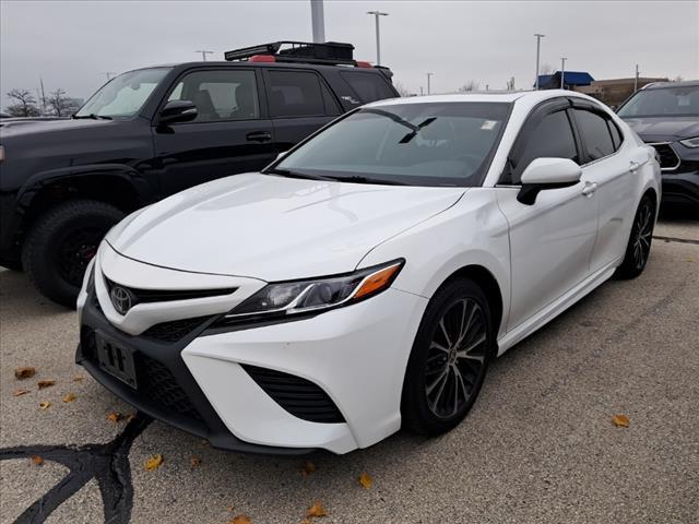 2020 toyota camry se