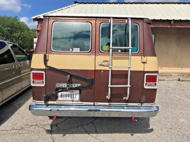 1977 chevrolet g20 beaville