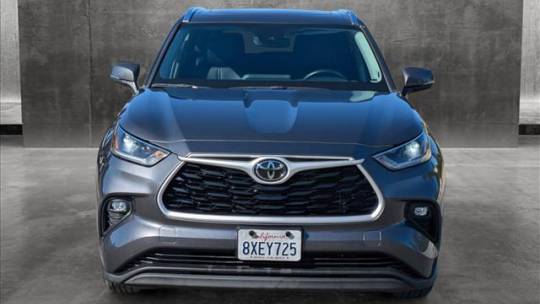 2021 toyota highlander xle