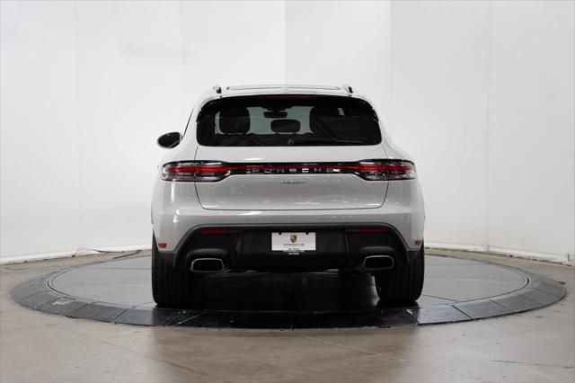 2024 porsche macan base