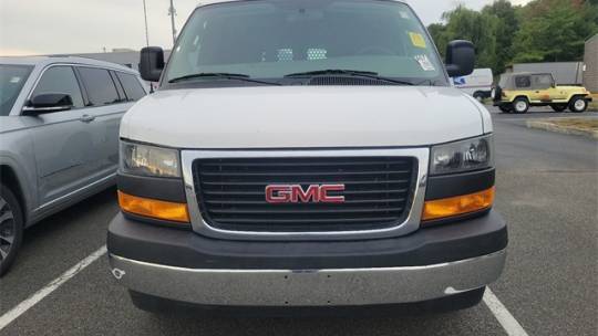 2022 gmc savana 2500