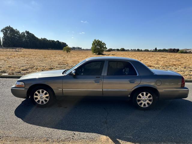 2004 mercury grand marquis ls