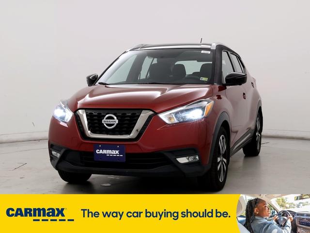 2019 nissan kicks sr