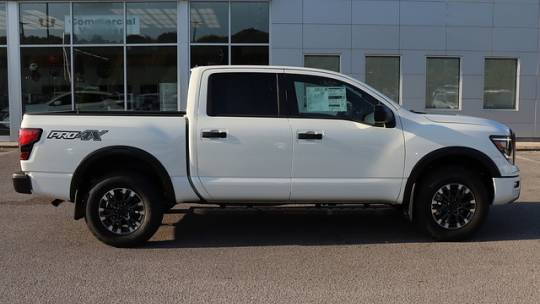2024 Nissan Titan pro–x